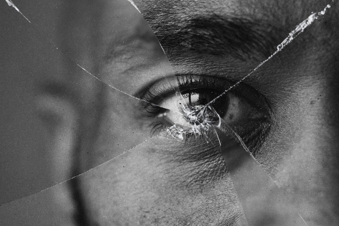eyes-broken-mirror-scaled-e1669407464199 broken mirror showing fragmented face